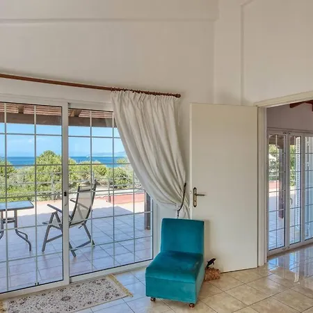Reiki, Classy Beachfront At Lakkopetra *