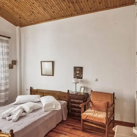 Reiki, Classy Beachfront At Lakkopetra Villa Kalamaki (Achaea)
