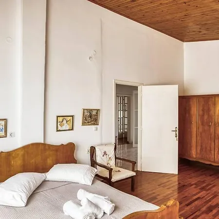Reiki, Classy Beachfront At Lakkopetra Kalamaki (Achaea)