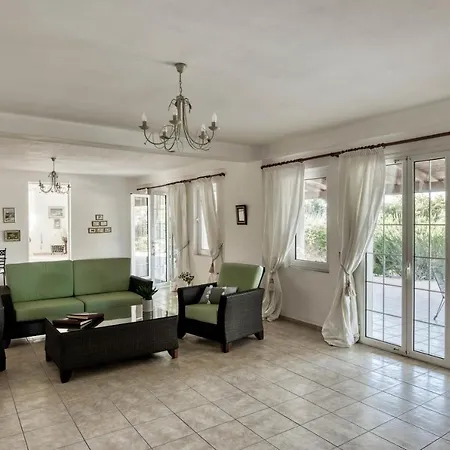 Villa Reiki, Classy Beachfront At Lakkopetra